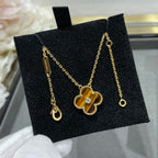 [Imperial] CLOVER 15MM DIAMOND AND YELLOW TIGER'S EYE AGATE necklace