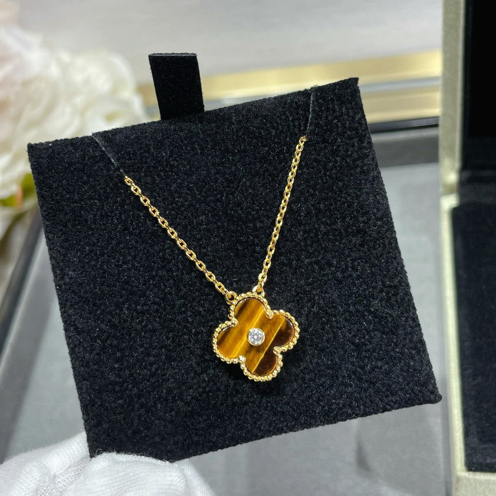 [Imperial] CLOVER 15MM DIAMOND AND YELLOW TIGER'S EYE AGATE necklace