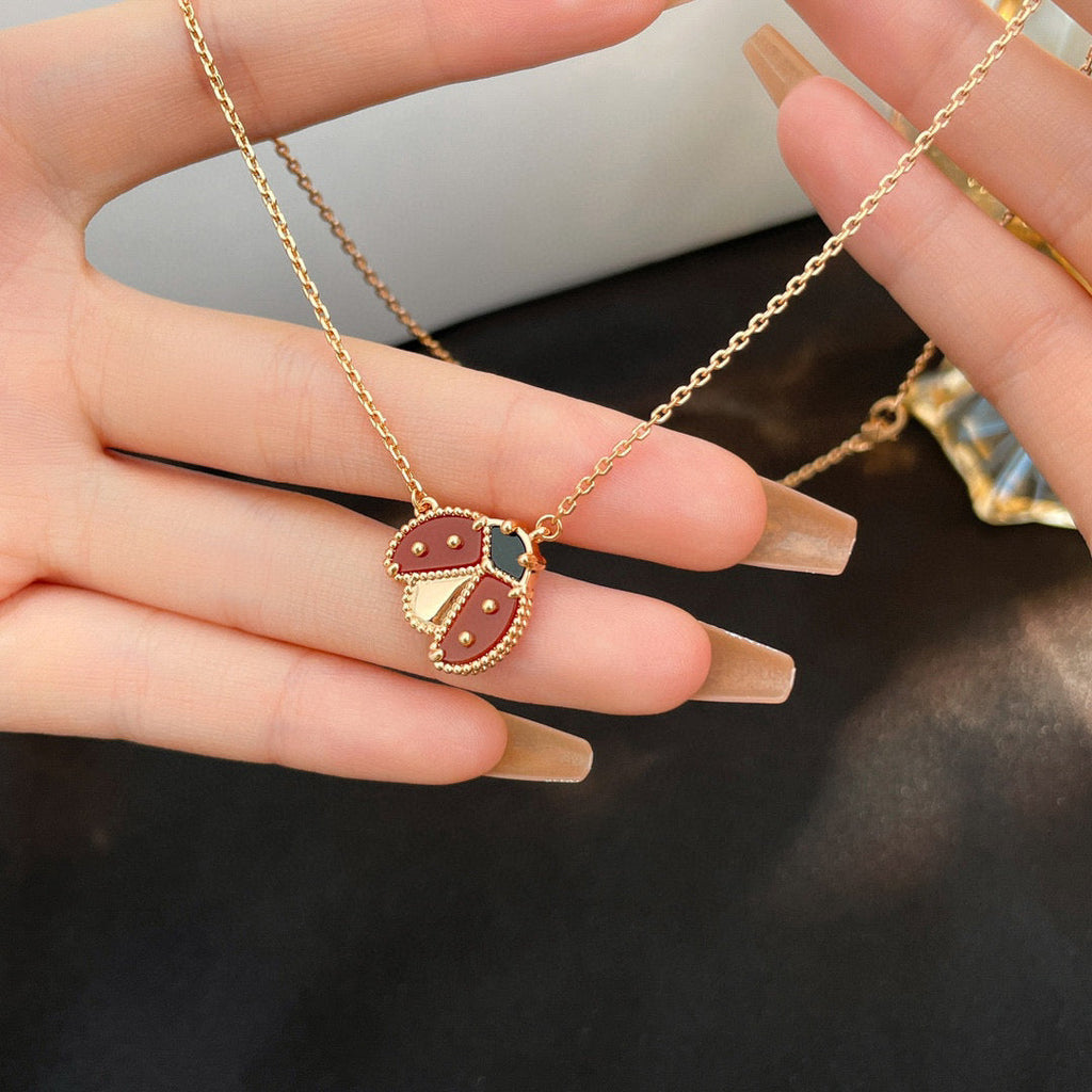 [Imperial] LUCKY  CARNELIANS LADYBUG NECKLACE
