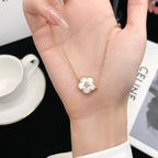 [Imperial] LUCKY WHITE MOP PLUM BLOSSOM  BRACELET
