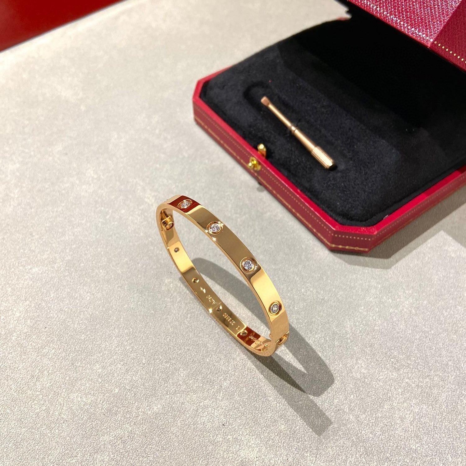 [Imperial] LOVE BRACELET 6.1MM 10 DIAMONDS
