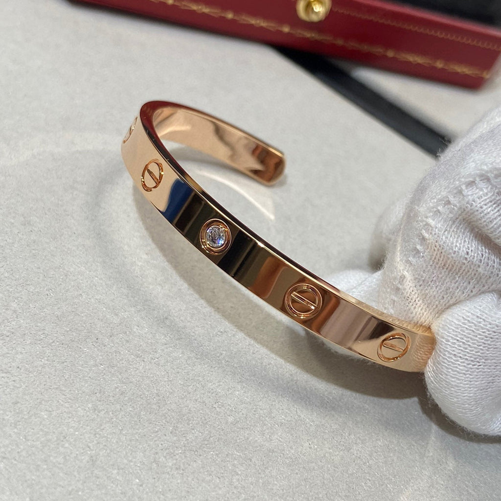 [Imperial] LOVE BRACELET 6.1MM 1 DIAMOND OPEN CUFF