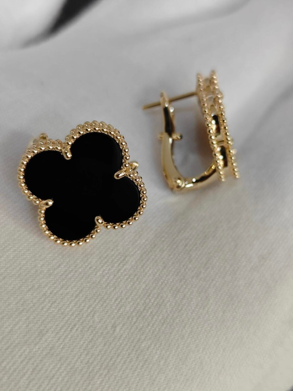 [Imperial] CLOVER 20MM BLACK MOP EARRINGS