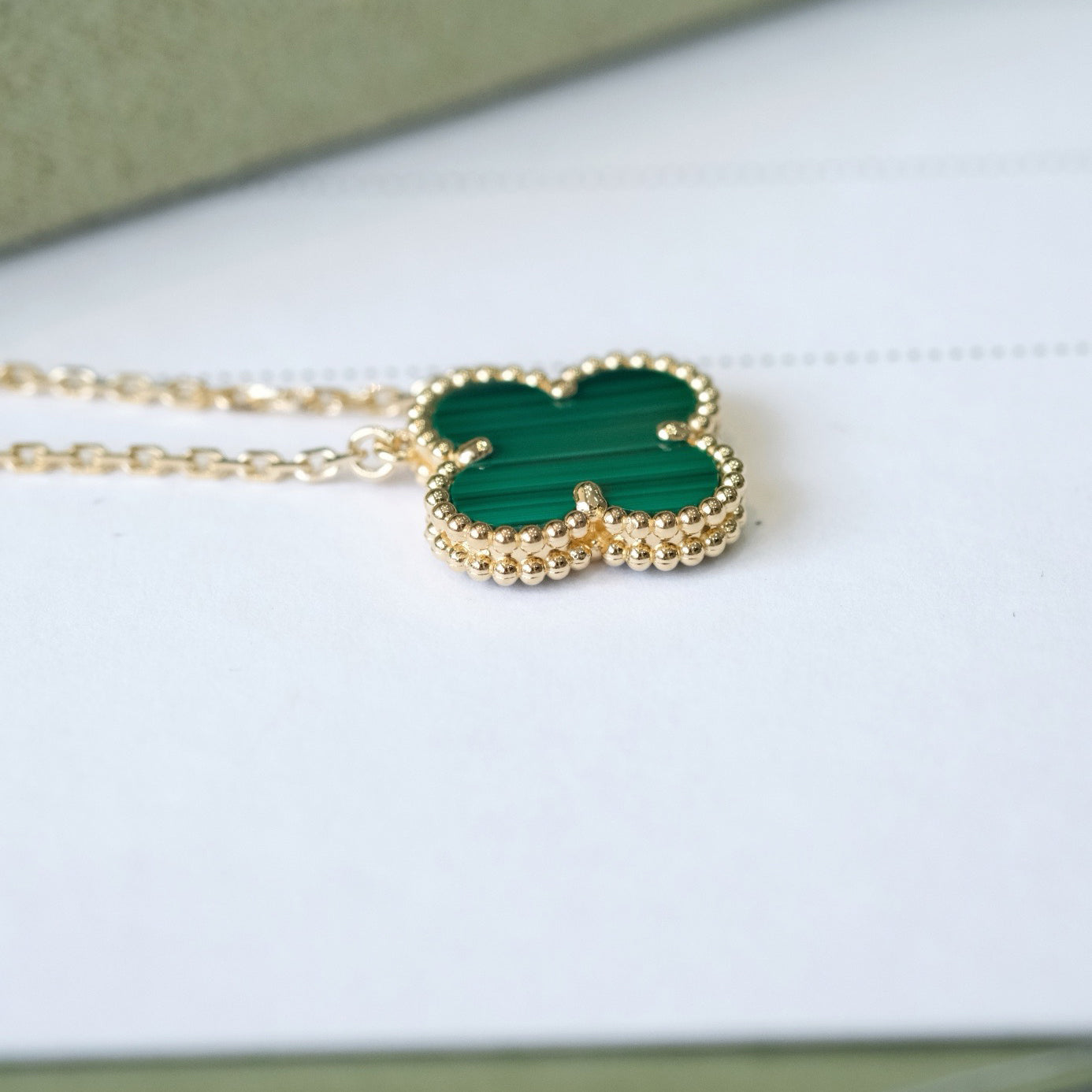 [Imperial] CLOVER 15MM MALACHITE SINGLE FLOWER  NECKLACE