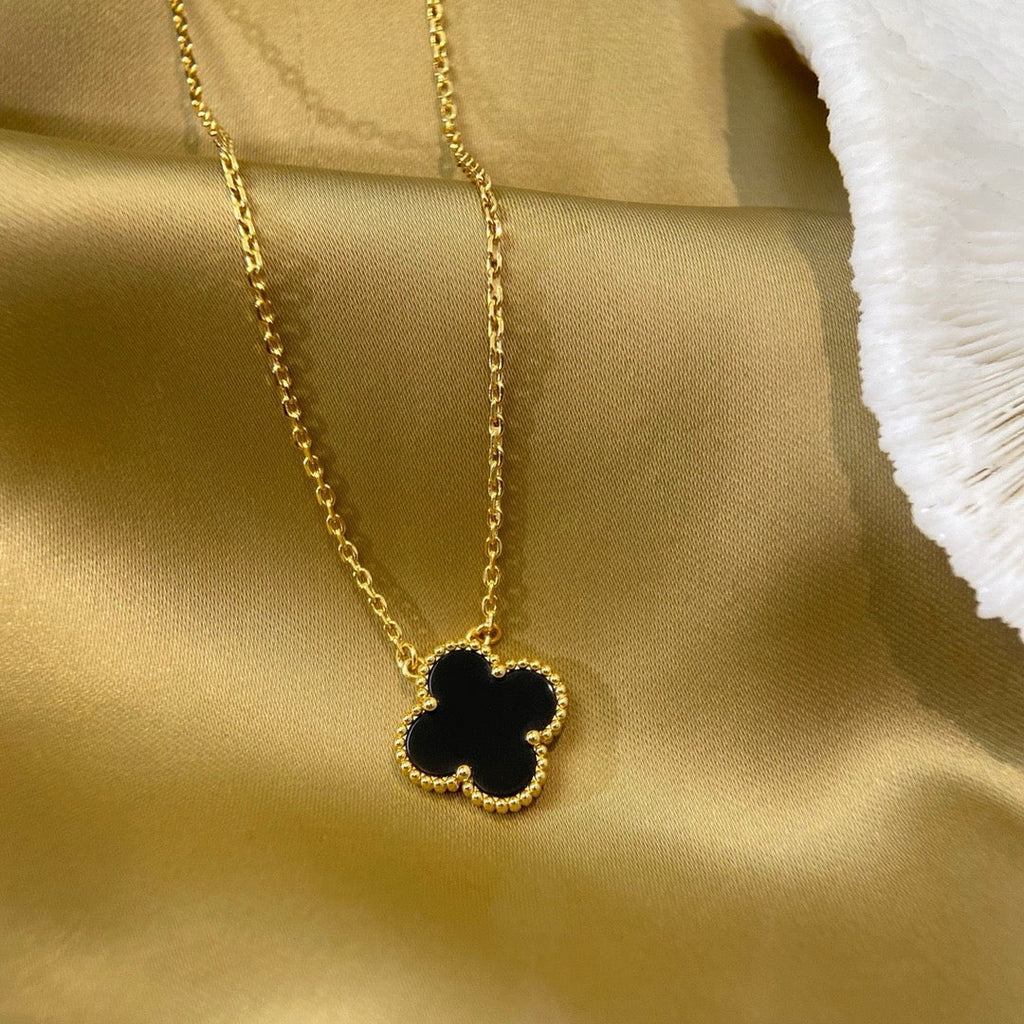 [Imperial] CLOVER 15MM BLACK ONYX SINGLE FLOWER NECKLACE