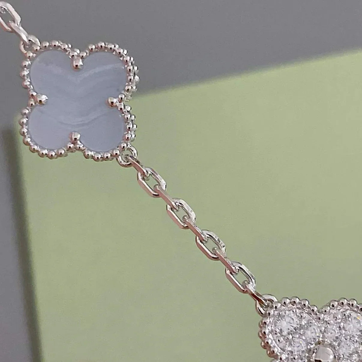 [Imperial]New  CLOVER 5 MOTIF PURPLE CHALCEDONY BRACELET COLLECTION