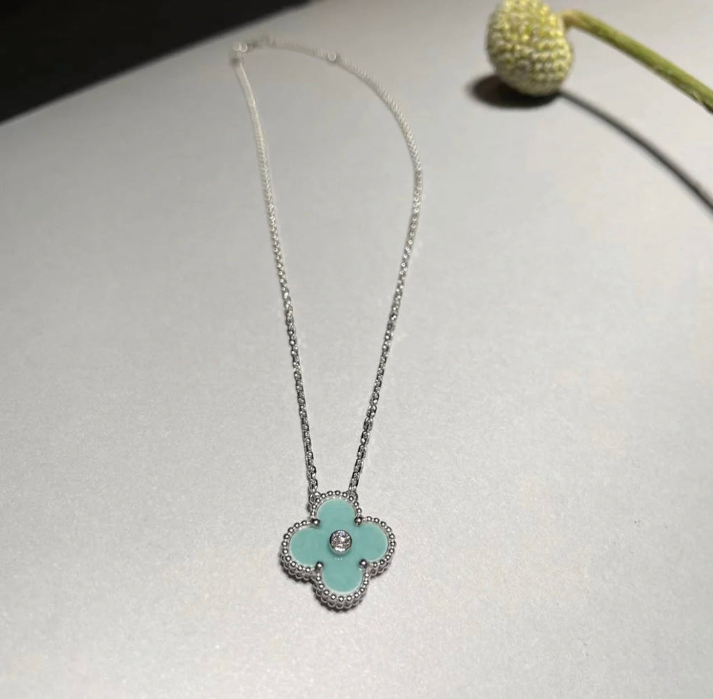 [Imperial] CLOVER 1 DIAMOND LIGHT BLUE SILVER NECKLACE