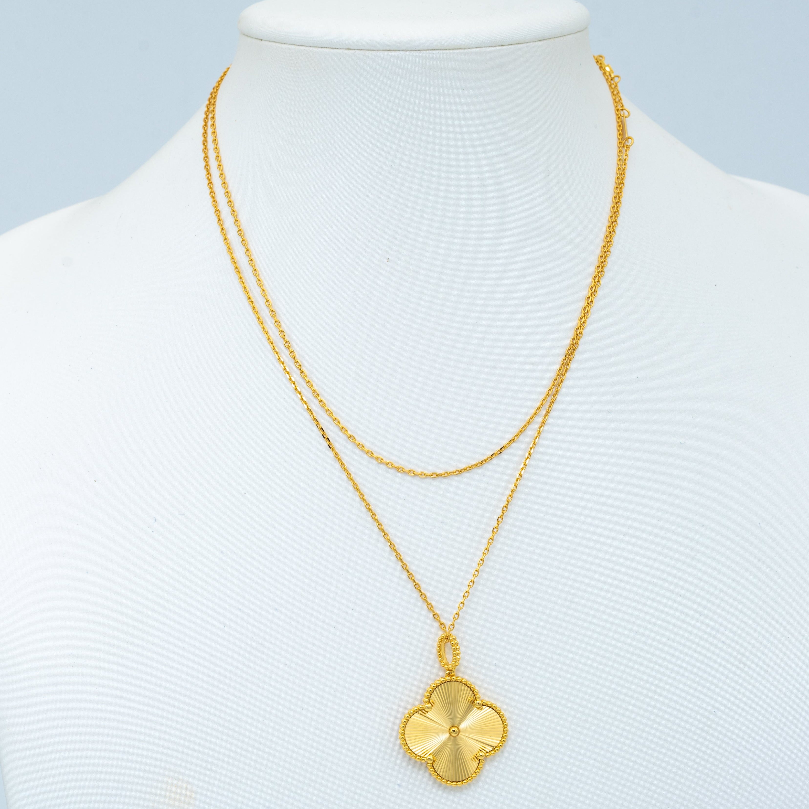 [Imperial] CLOVER 25MM PEDANT NECKLACE GOLD