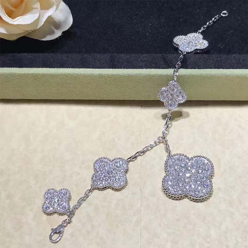 [Imperial] CLOVER 6 MOTIFS SILVER DIAMOND BRACELET