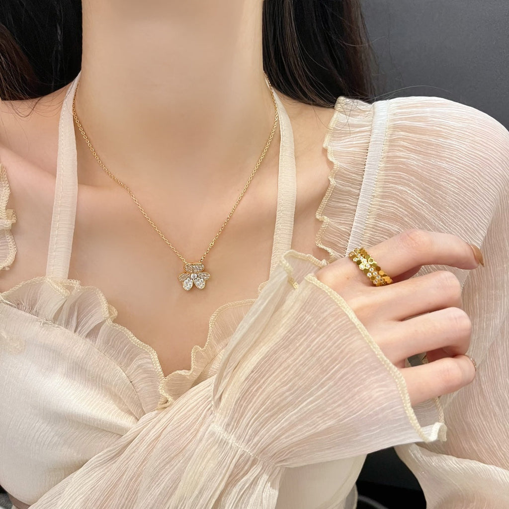 [Imperial] FLOWER DIAMOND NECKLACE