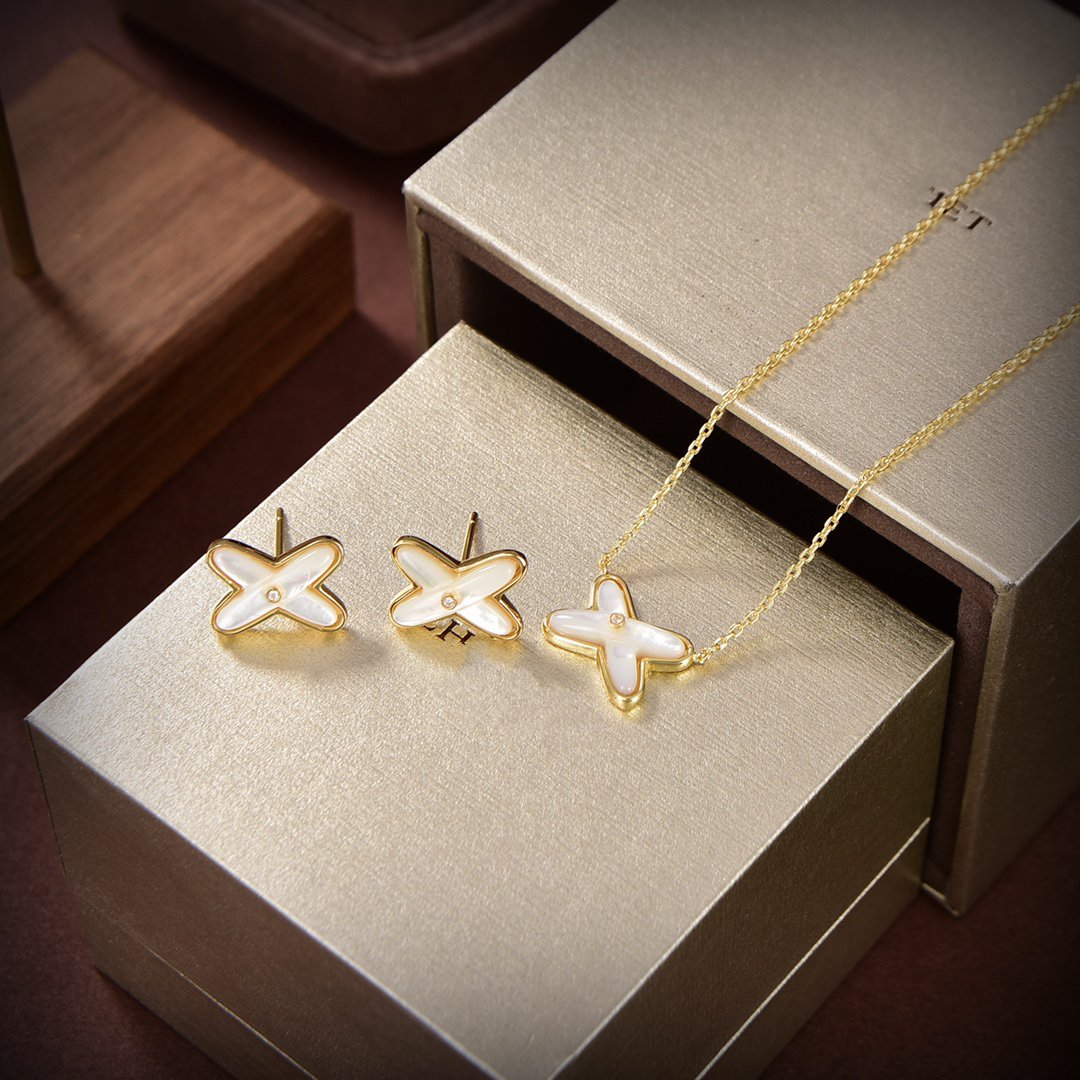 [Imperial] JEUX DE WHITE MOP GOLD DIAMOND EARRINGS