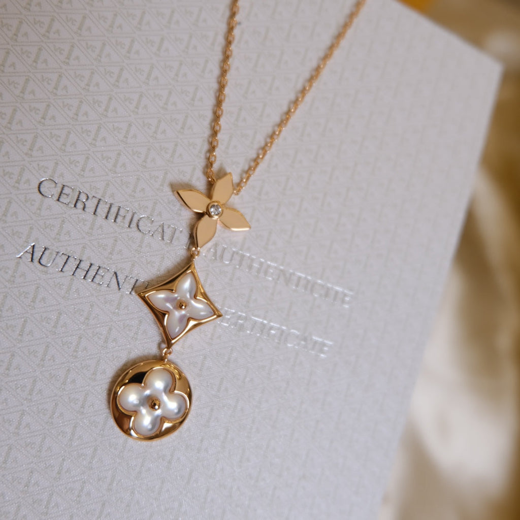 [Imperial] COLOR BLOSSOM LARIAT NECKLACE PINK GOLD WHITE MOTHER PEARL AND DIAMOND