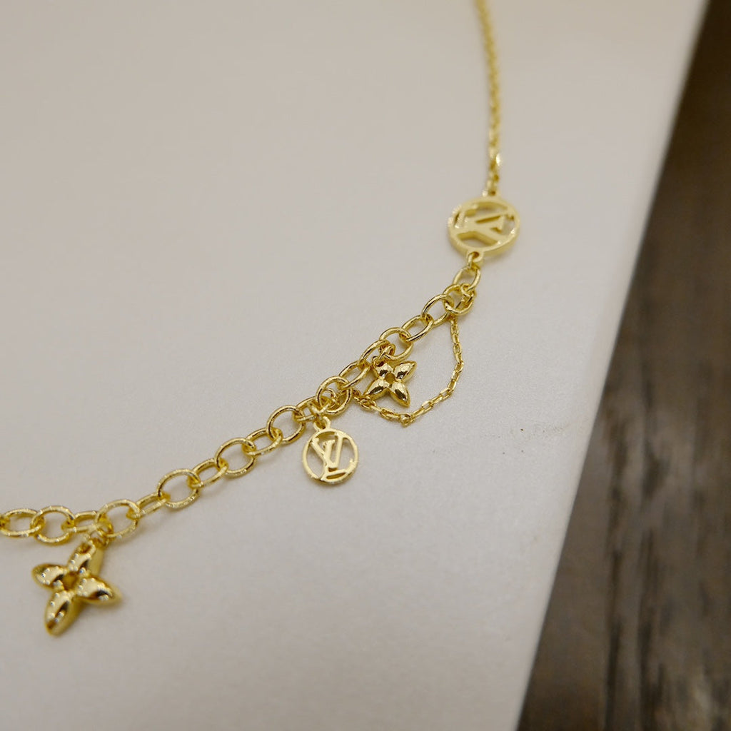 [Imperial] BLOOMING SUPPLE NECKLACE BRASS