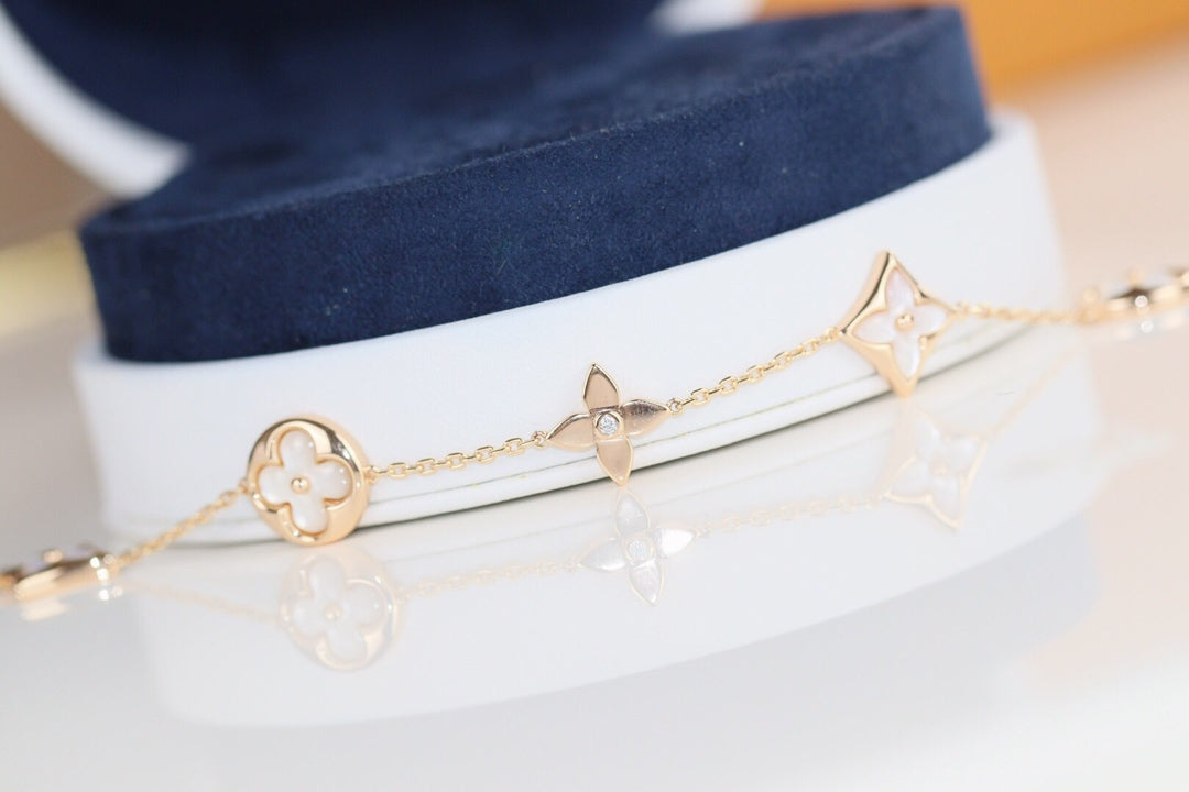 [Imperial] LEAF CLOVER BRACELET
