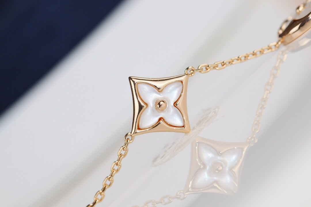 [Imperial] LEAF CLOVER BRACELET