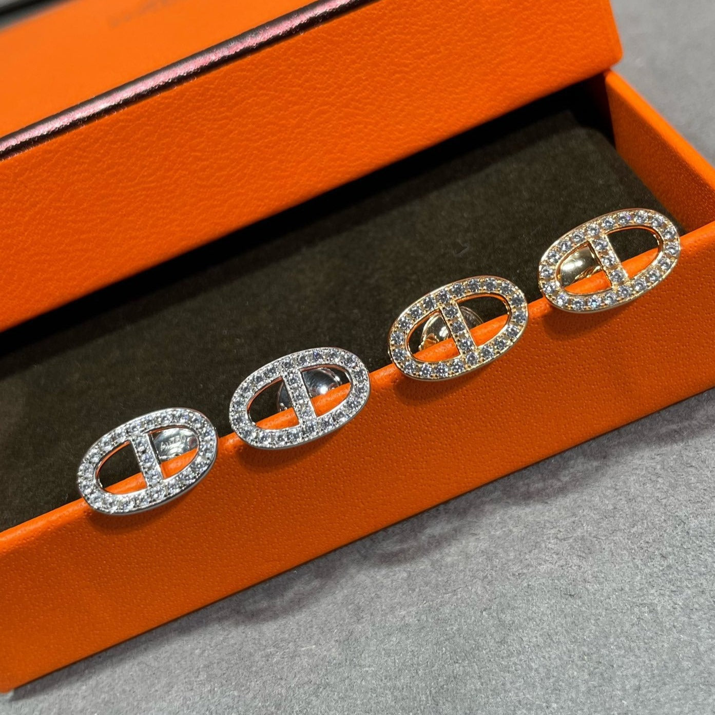 [Imperial] HM FULL DIAMOND PIG NOSE STUD EARRINGS