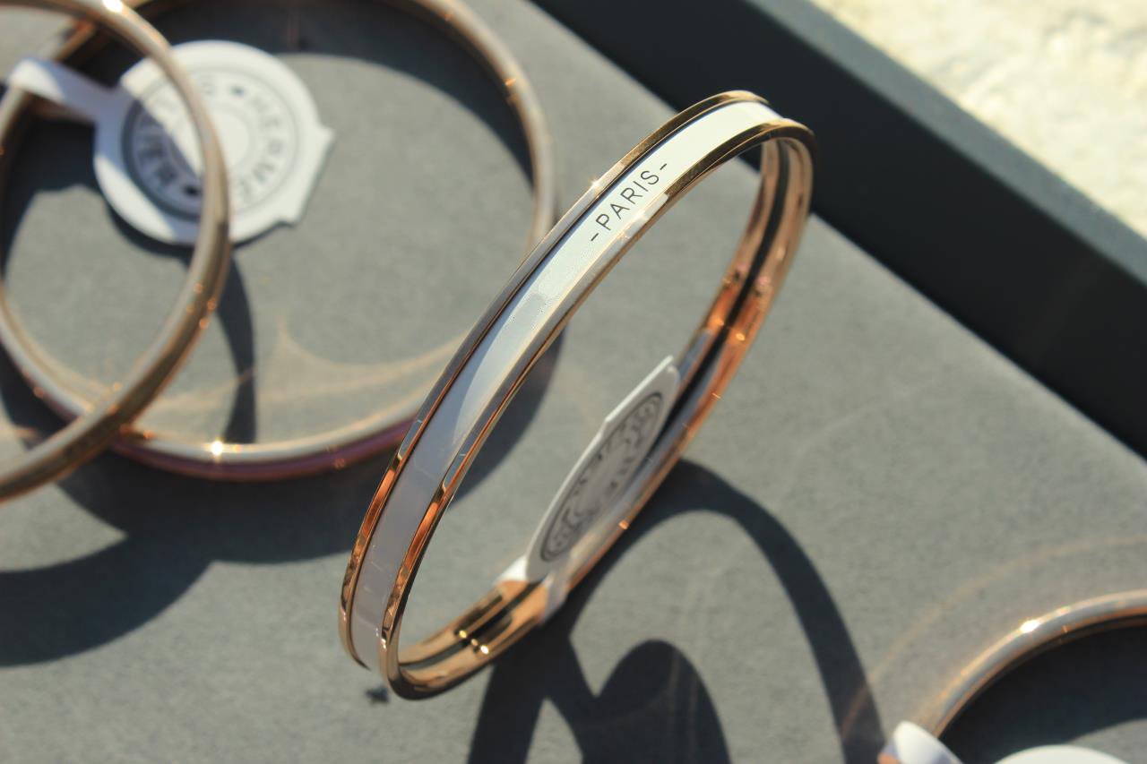 [Imperial] HM UNI BANGLE BAG