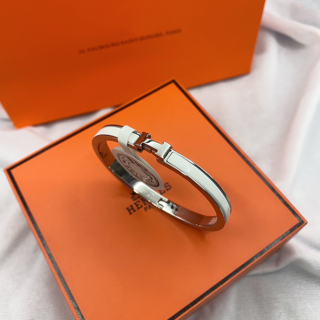 [Imperial] CLASSIC HM CLIC WHITE 8MM ENAMEL BRACELET