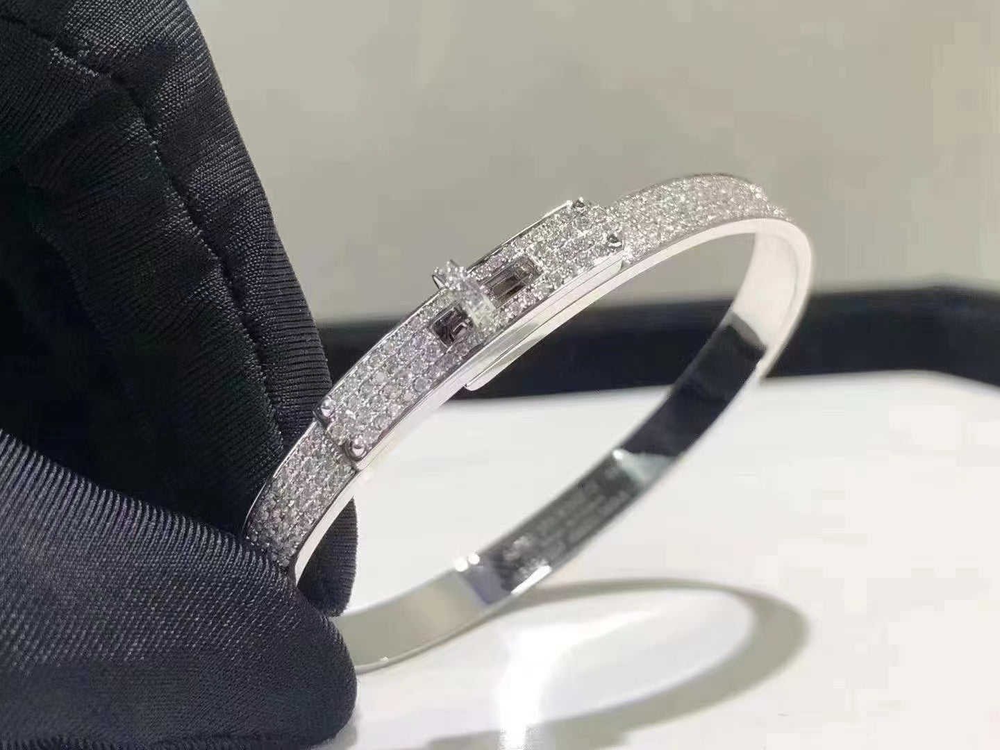 [Imperial] HM KELLY BRACELET IN SILVER AND FULL PAVE DIAMOND