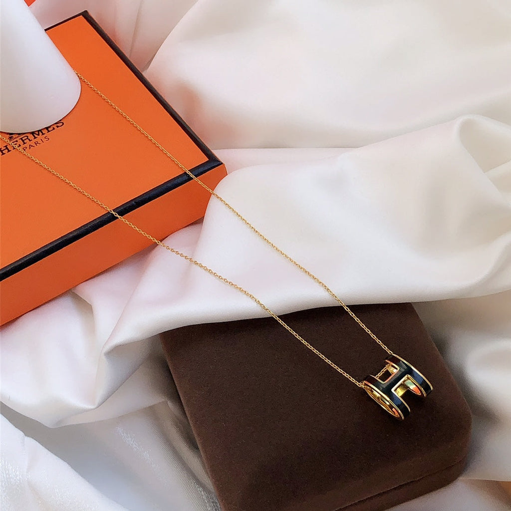 [Imperial] HM CLIC BLACK ENAMEL GOLD NECKLACE