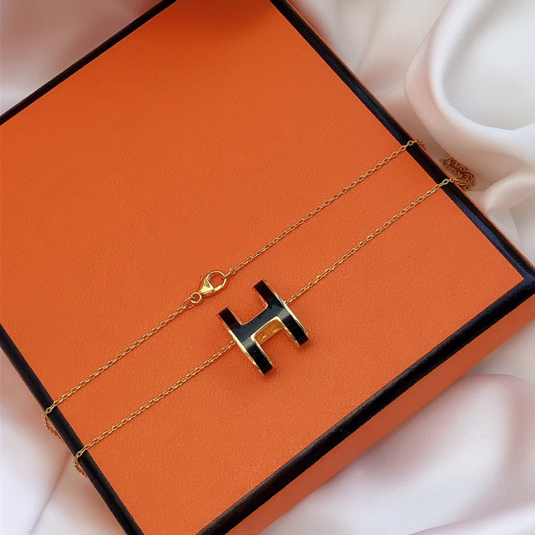 [Imperial] HM CLIC BLACK ENAMEL GOLD NECKLACE