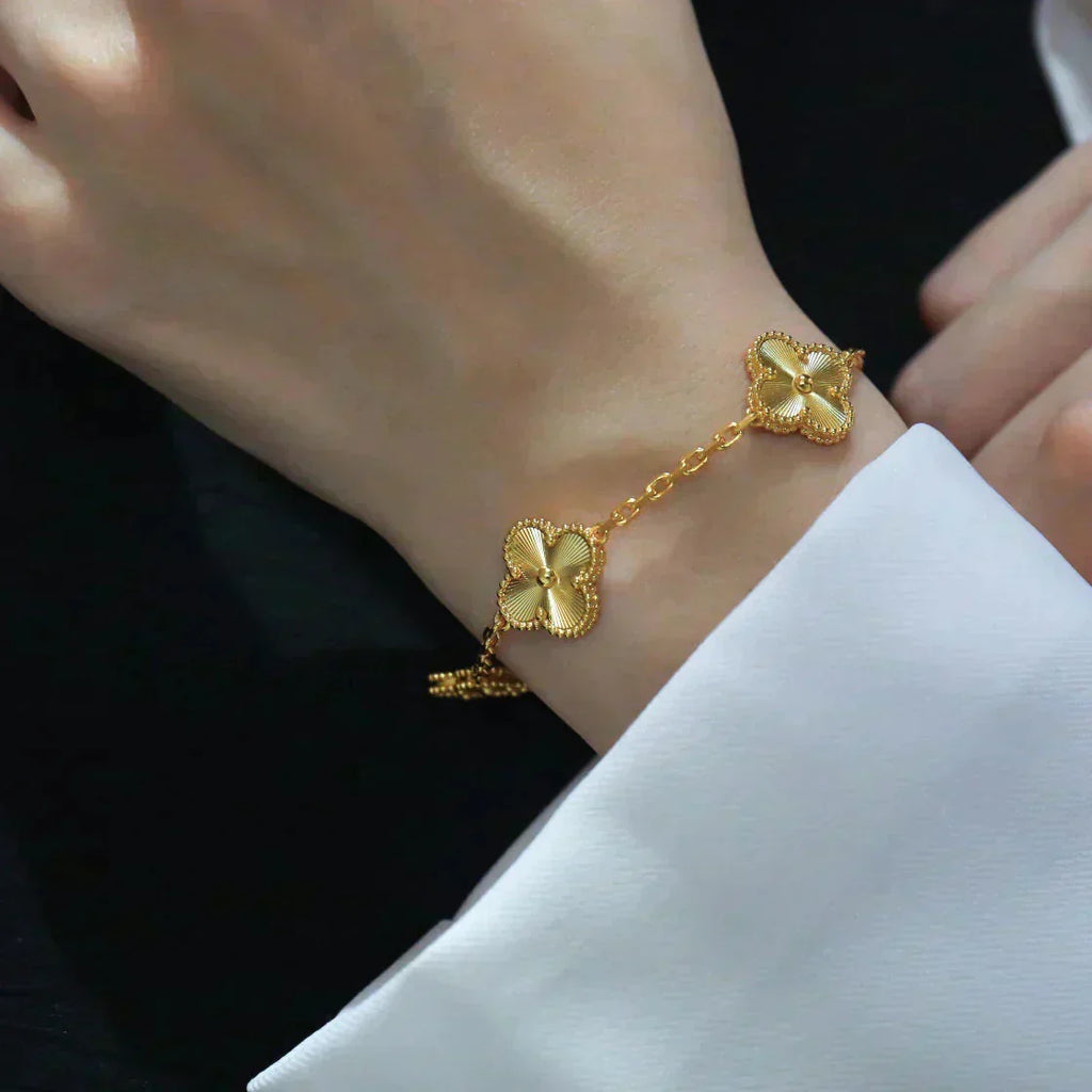 [Imperial]New  CLOVER 5 MOTIF LASER BRACELET COLLECTION