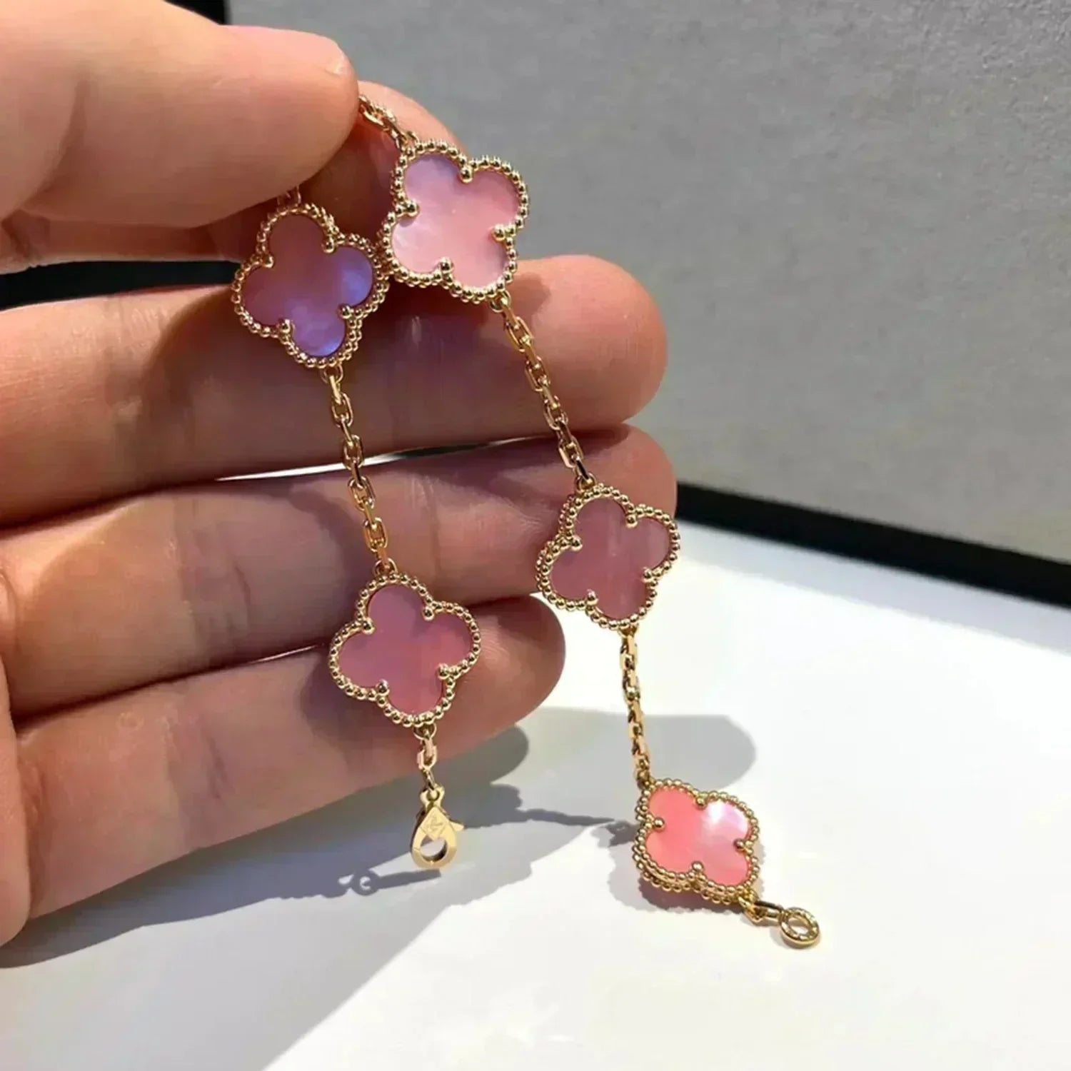 [Imperial]New  CLOVER 5 MOTIFS  PINK MOP BRACELET COLLECTION