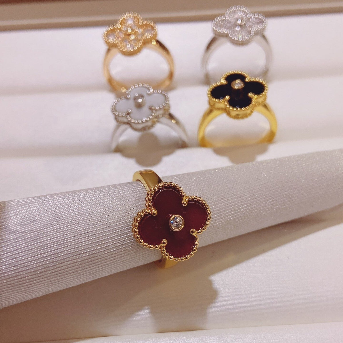 [Imperial] CLOVER ONYX RING GOLD DIAMANT