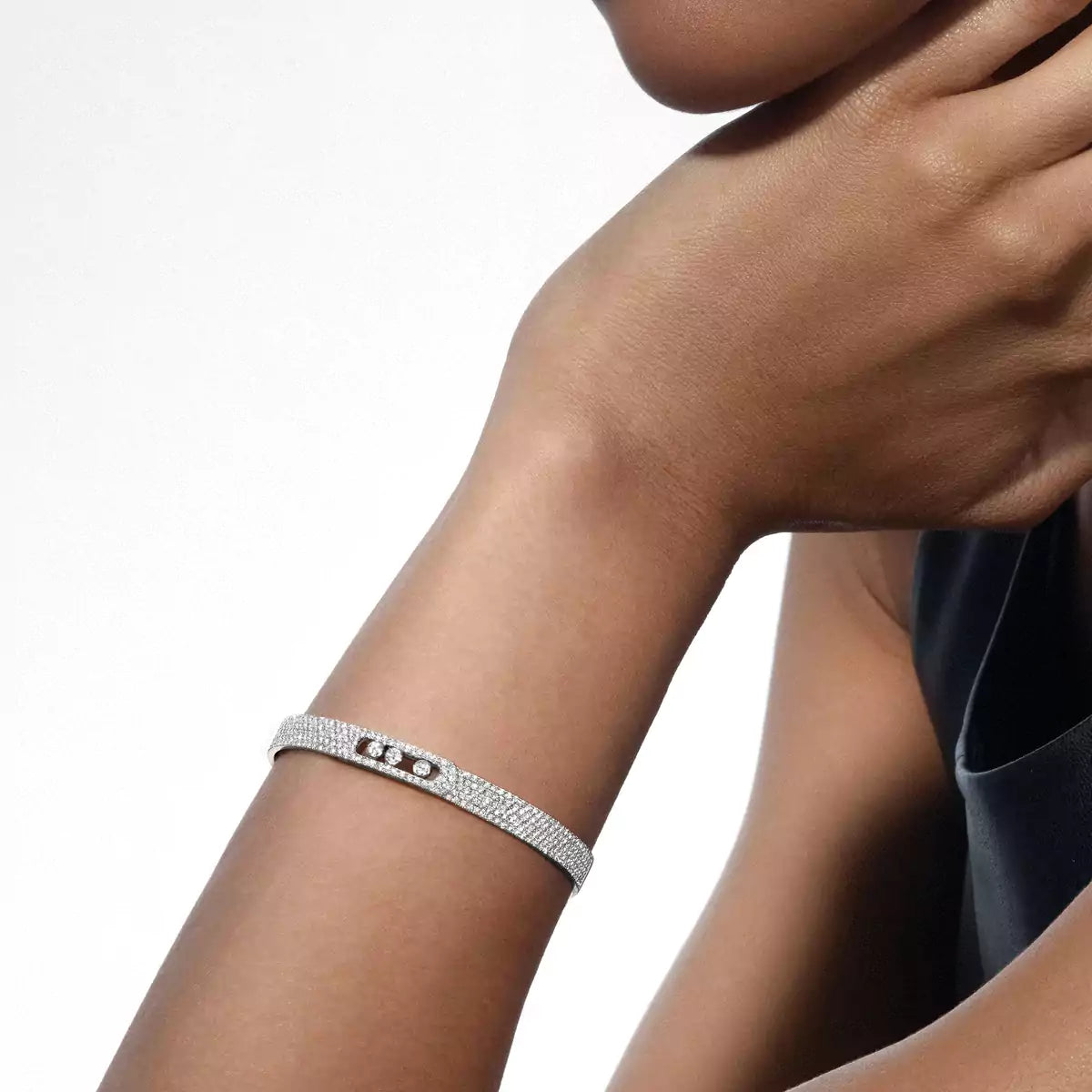 [Imperial] Move Noa Full Pavé Diamond Bangle Bracelet