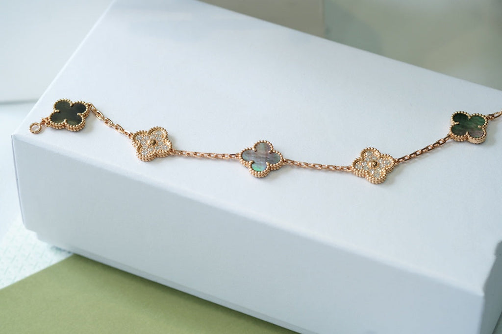 [Imperial]New CLOVER 5 MOTIF GRAY MOP BRACELET COLLECTION
