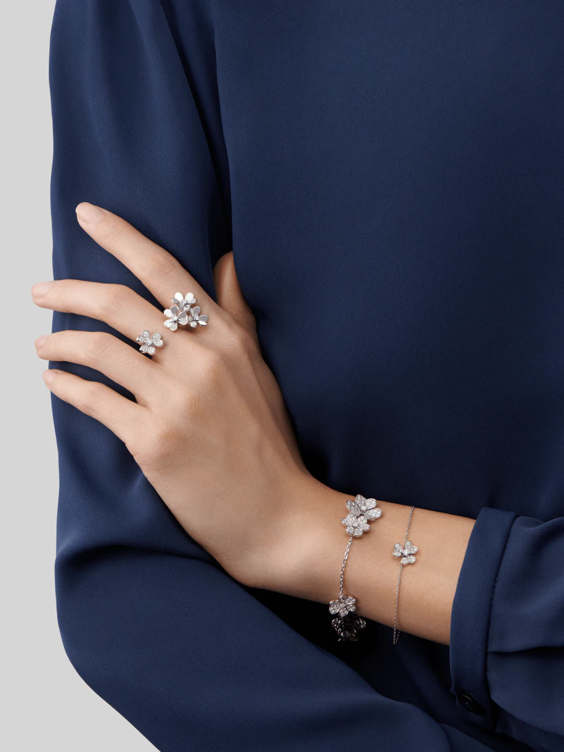 [Imperial] FRIVOLE SILVER FLOWER DIAMOND BRACELET