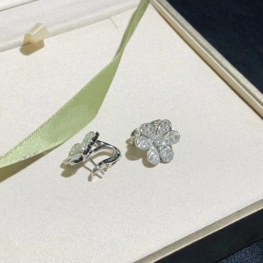 [Imperial] FRIVOLE SILVER FLOWER DIAMOND EARRINGS