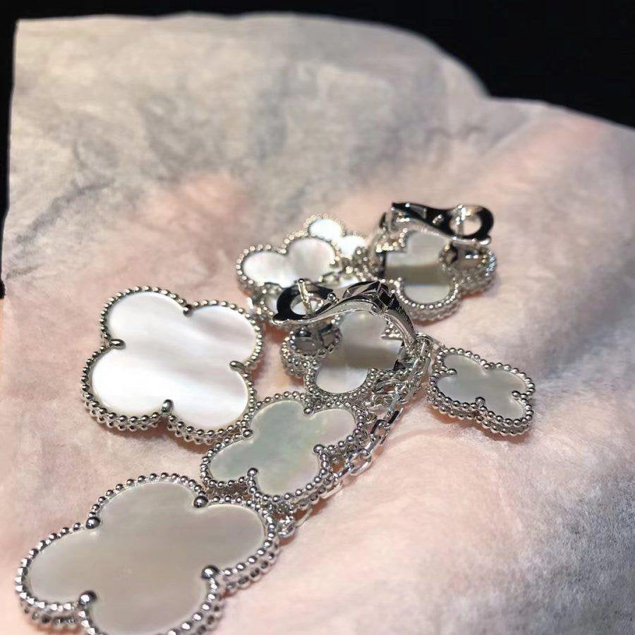 [Imperial] CLOVER EARRINGS WHITE MOP 4 MOTIFS SILVER