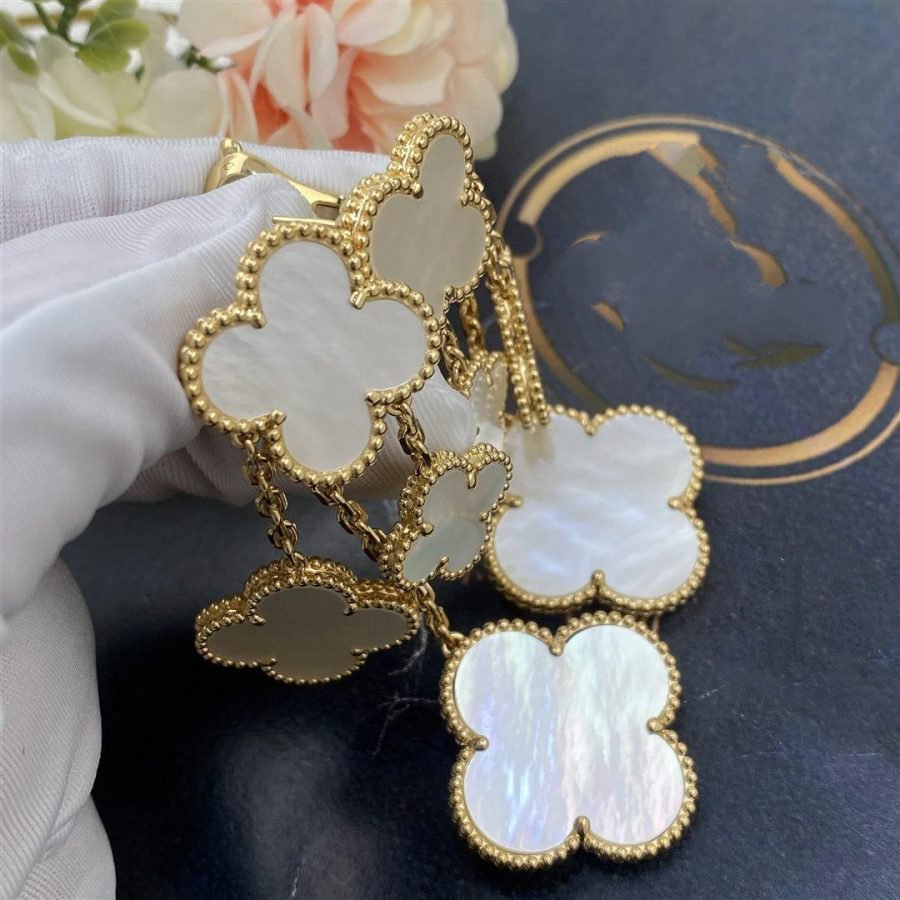 [Imperial] CLOVER EARRINGS WHITE MOP 4 MOTIFS GOLD
