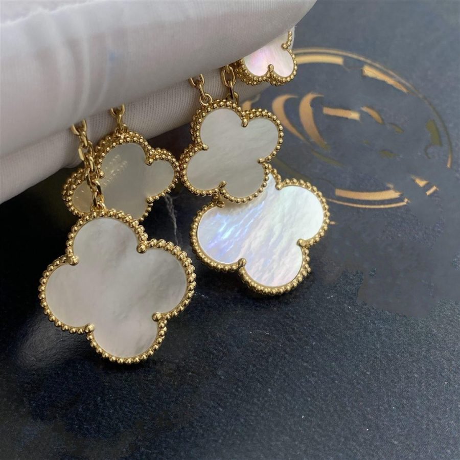 [Imperial] CLOVER EARRINGS WHITE MOP 4 MOTIFS GOLD