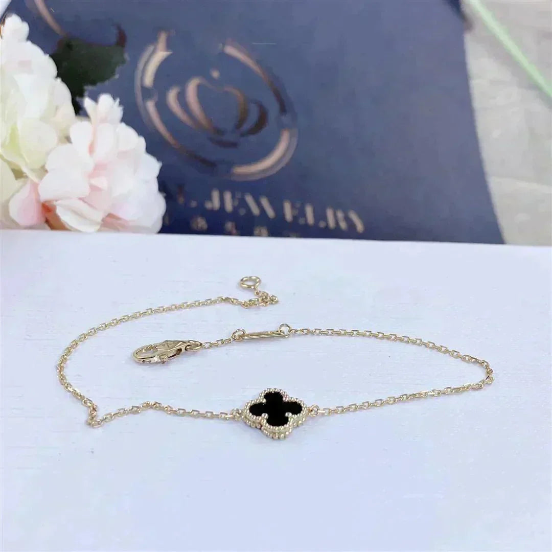 [Imperial] CLOVER ONYX SINGLE FLOWER BRACELET