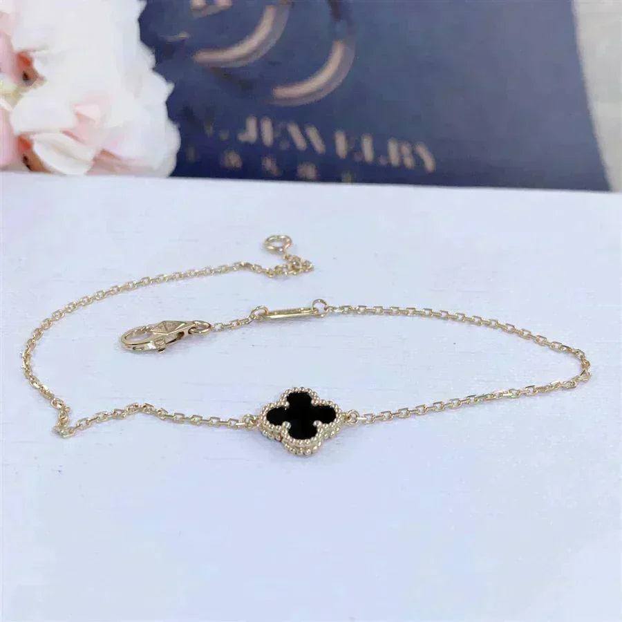 [Imperial] CLOVER ONYX SINGLE FLOWER BRACELET