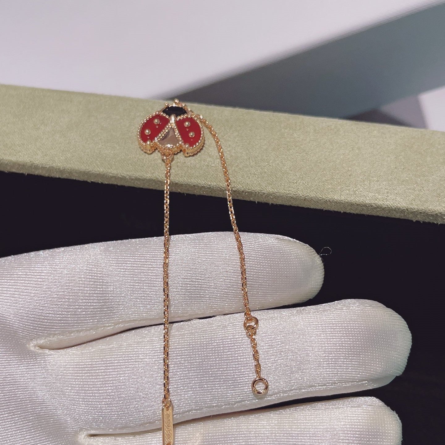 [Imperial] LUCKY SPRING 1 MOTIF PINK GOLD BRACELET