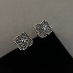 [Imperial] CLOVER MINI DIAMOND STUD EARRINGS
